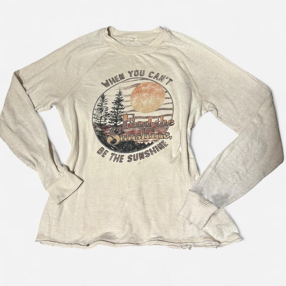 Maurices Cream Graphic Long Sleeve Tee